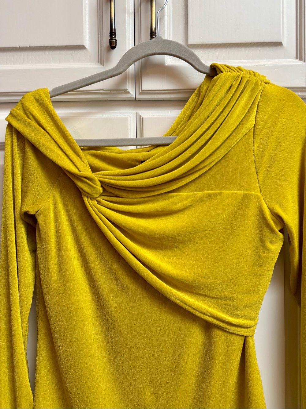 White House Black Market Twist Front Asymmetrical Top Yellow Size Medium - Picture 4 of 12